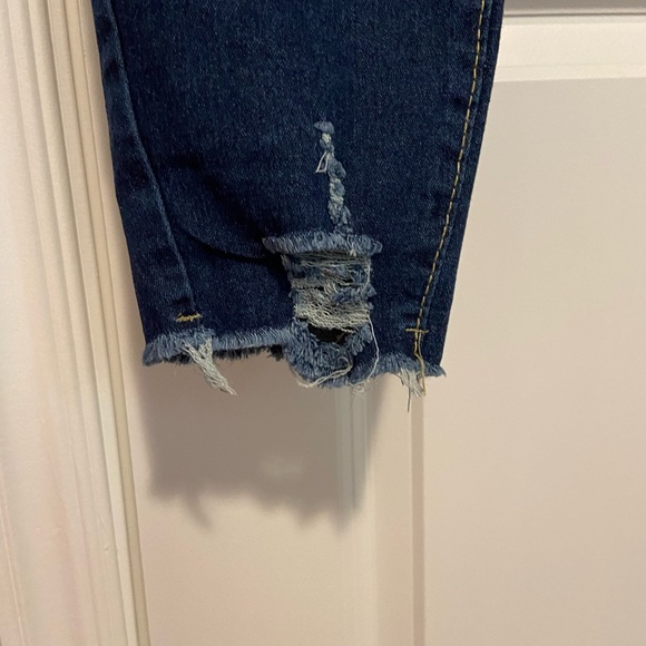 Ripped crop jeans - Picture 2 of 6